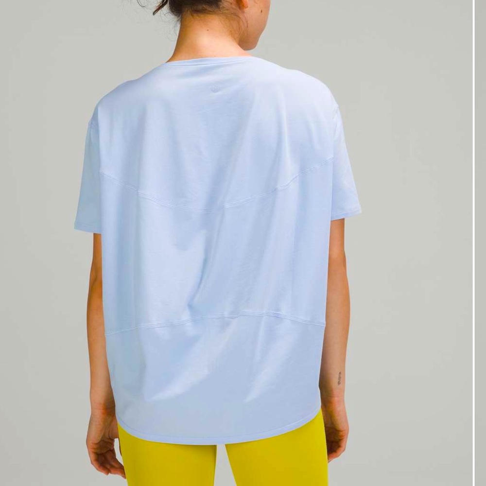 Lululemon Back In Action Short Sleeve Tee *NWT*